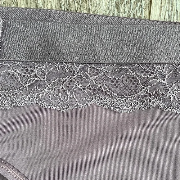 Bali Purple Hi-Cut Brief Women’s XL/8 Odor Leak Protection Support Lining Panti - Picture 3 of 8